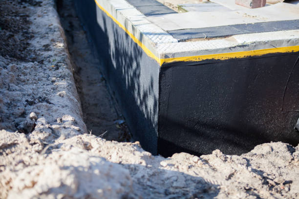Flood containment and hydraulic sealing in Bushton, KS